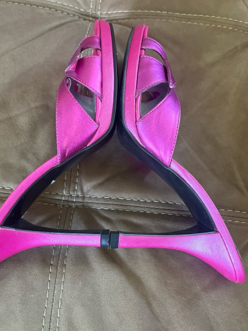 BCBGirls Hot Pink Bow Slide Mules - Picture 3 of 6